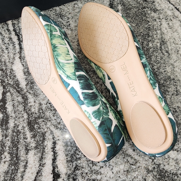 (8M) NIB Kate & Mel Pollyans Ballet Flat in Palm Print Summer Tropical Vacation - Picture 3 of 5